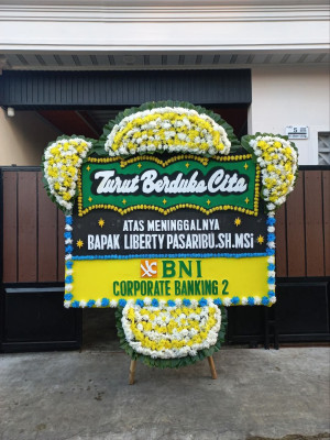 Papan Bunga Duka di Srigading